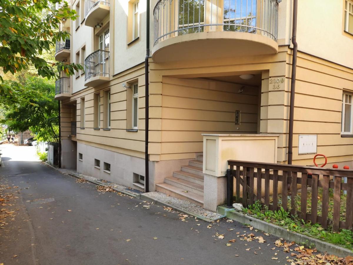 Apartman Nad Kolonadou Karlovy Vary Exterior photo