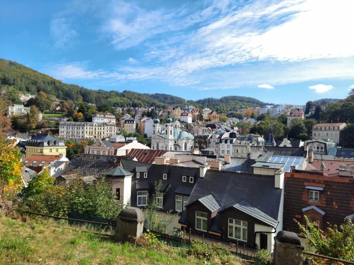 Apartman Nad Kolonadou Karlovy Vary Exterior photo